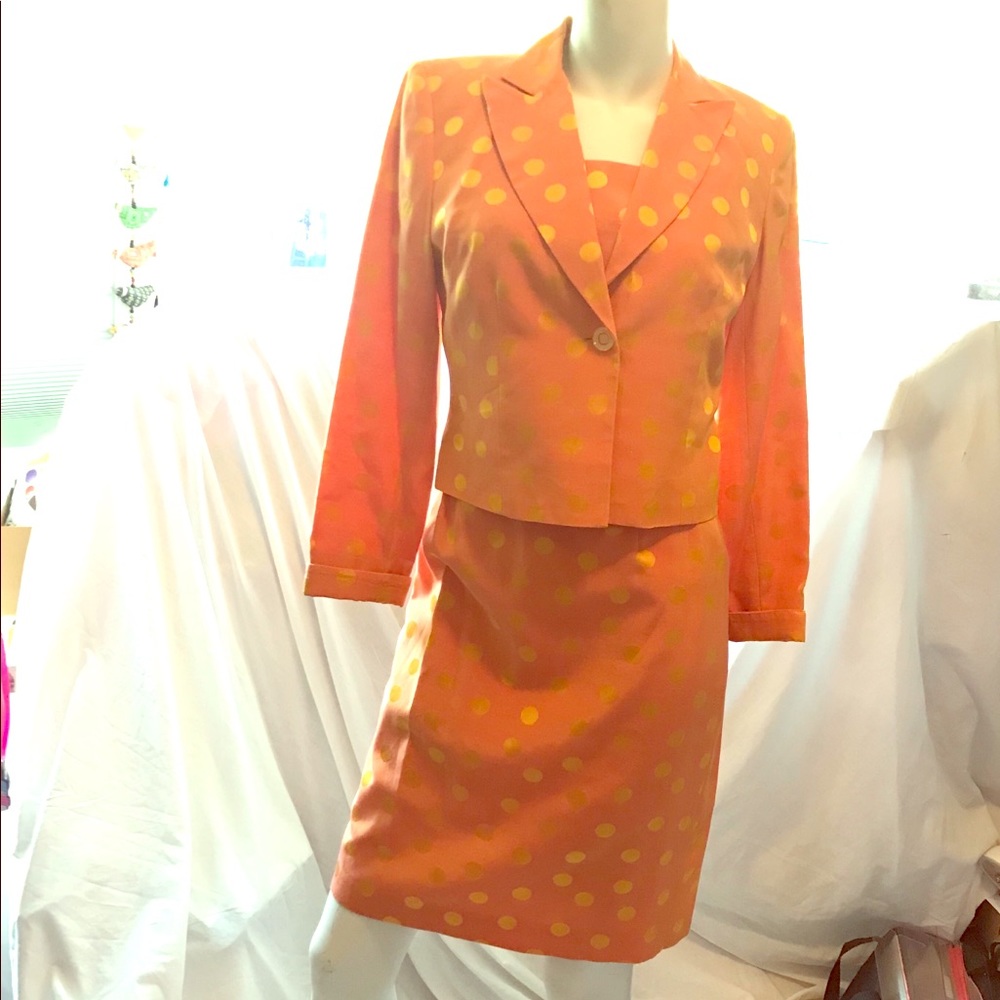 Alberto Makali designer 3 piece skirt suit orange color New condition Vintage